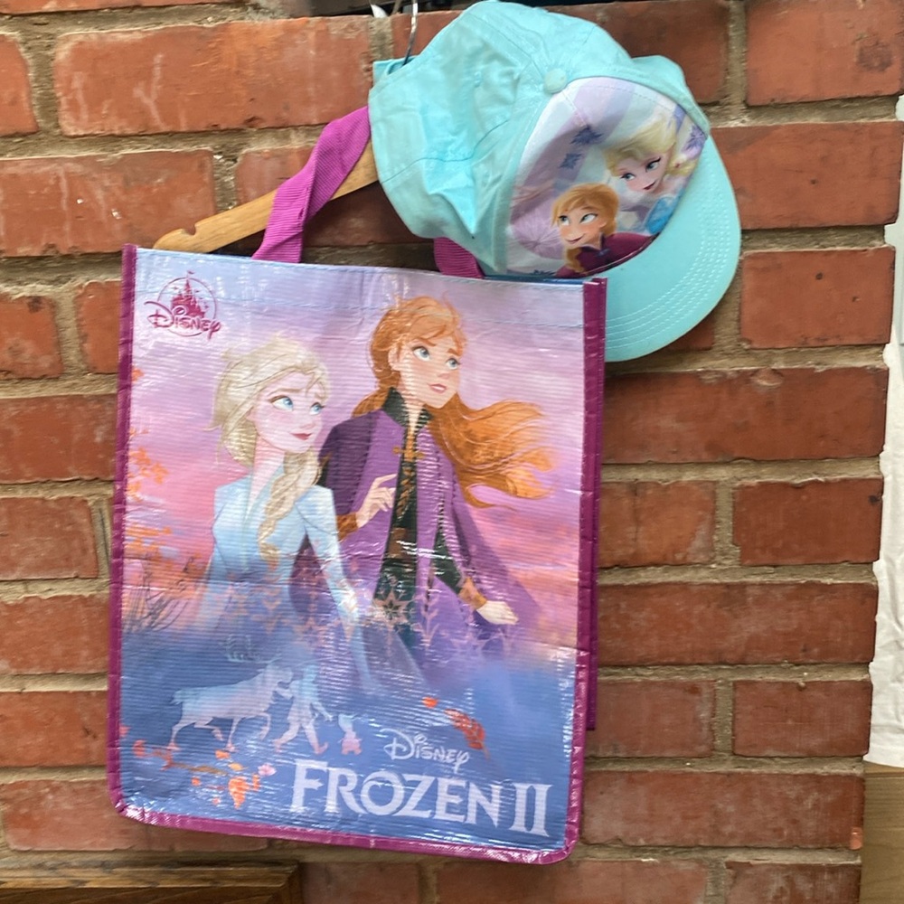 Disney Frozen reusable bag and baseball cap